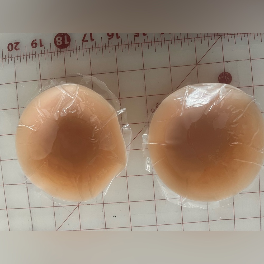 Adhesive Nipple Covers - Tan - Picture 14 of 14